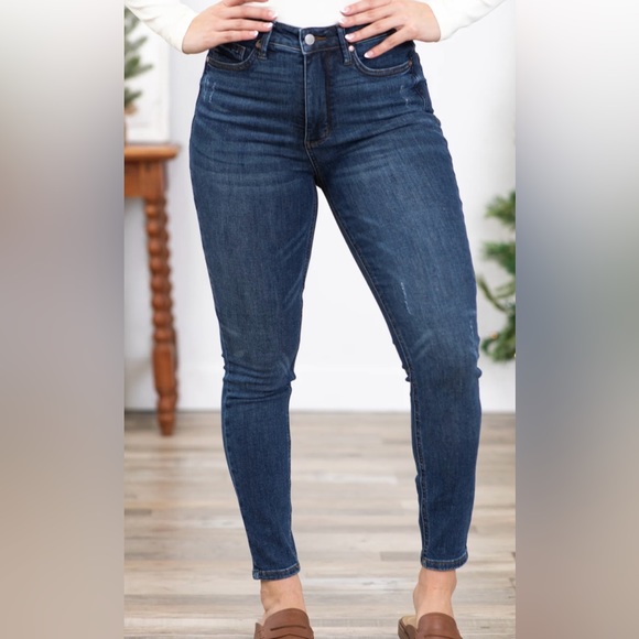 Judy Blue Southern Belle Tummy Control Skinny Jeans (0-24W) main image 1